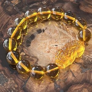 Yellow carved bead bracelet Japanese style